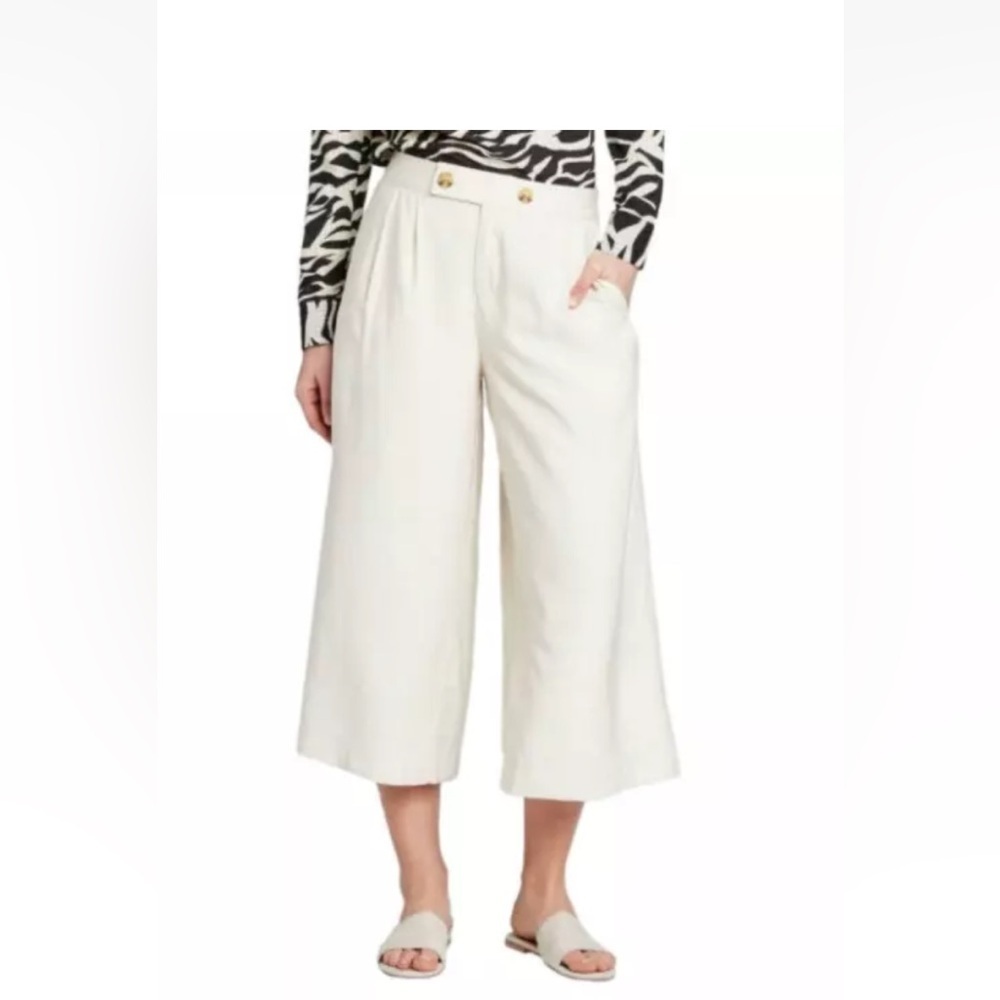 Women's High-Rise Wide Leg Front Pleat Cropped Pants - Who What Wear - Cream - Picture 3 of 8